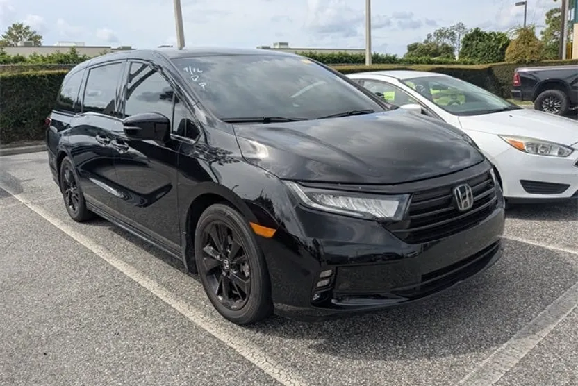 2023 Honda Odyssey Sport photo 1