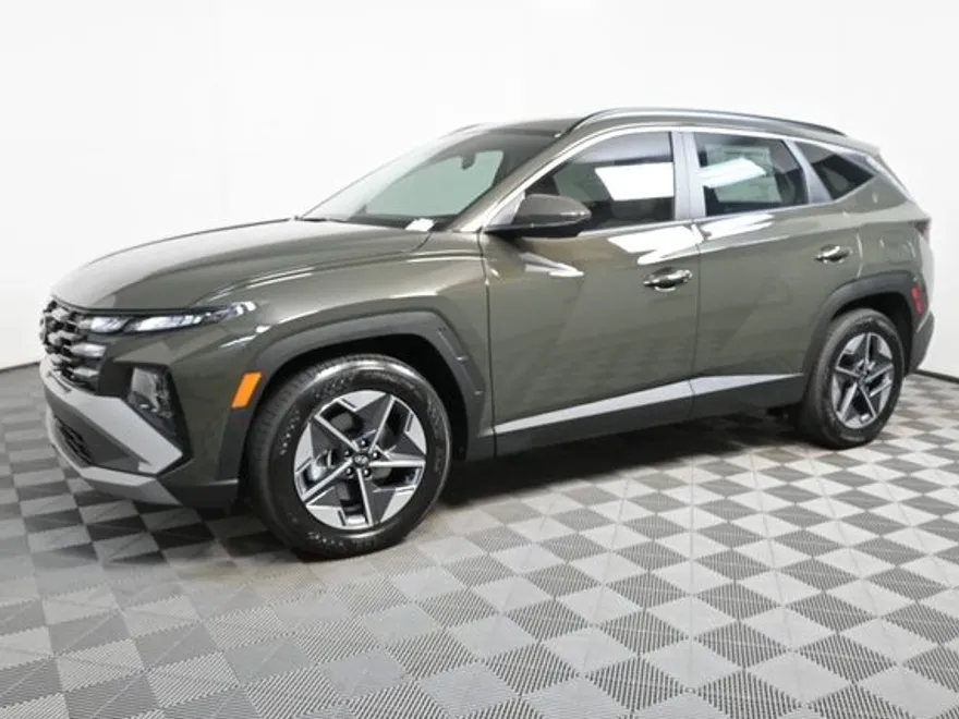 2026 Hyundai Tucson SEL photo 1