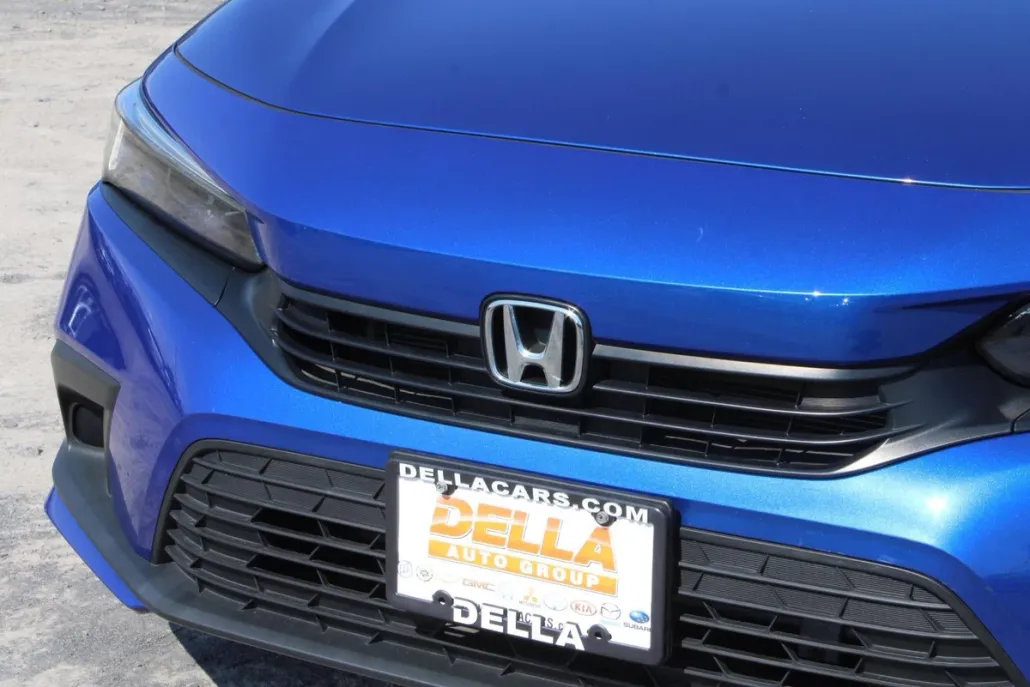 2022 Honda Civic Sport photo 1