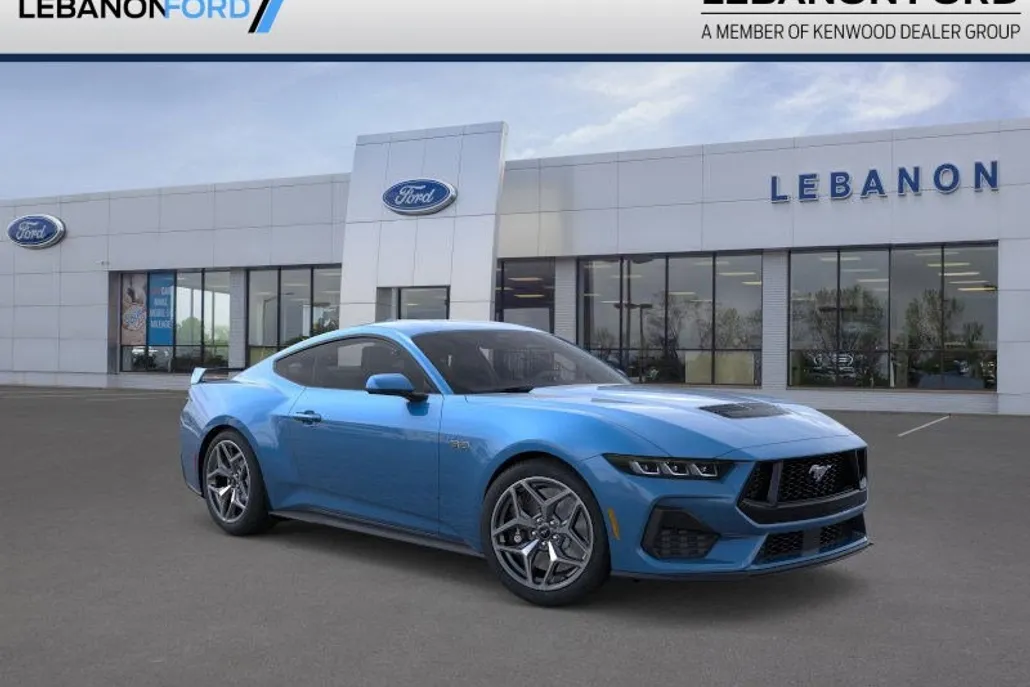 2024 Ford Mustang GT photo 1