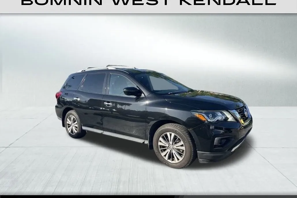 2020 Nissan Pathfinder S photo 1