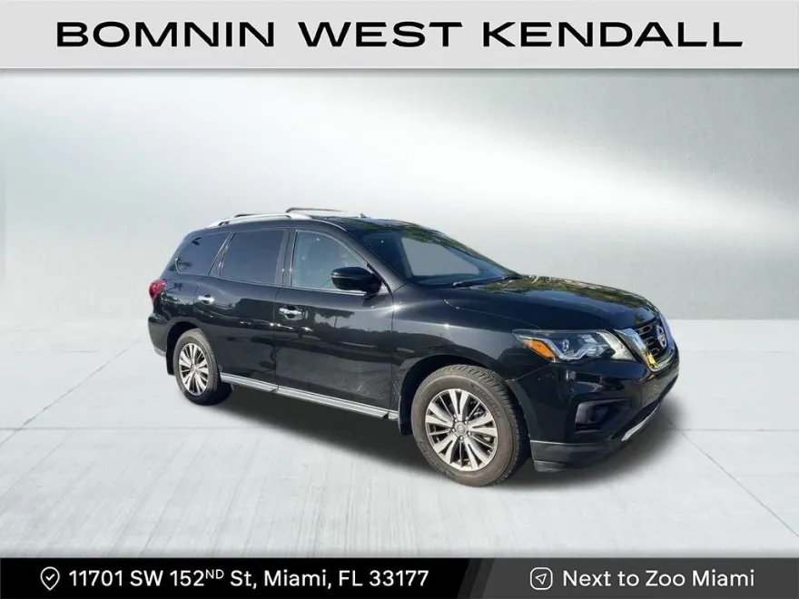 2020 Nissan Pathfinder S photo 1