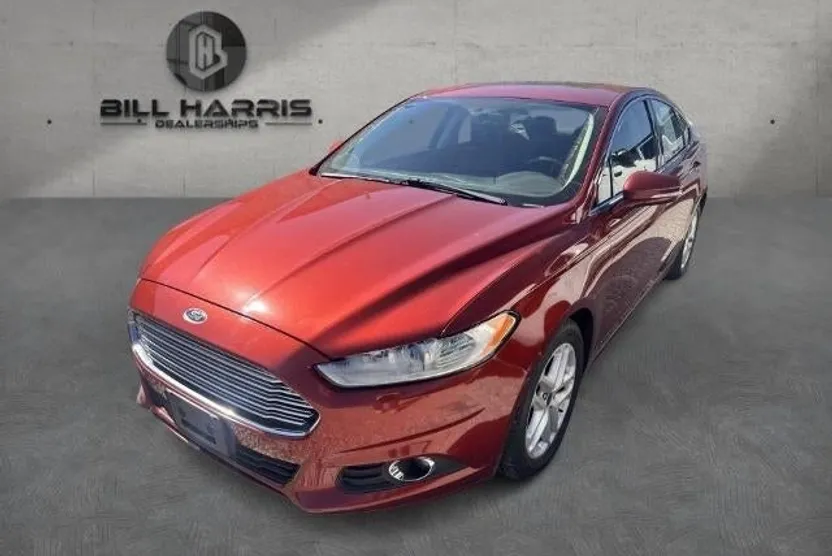 2014 Ford Fusion SE photo 1