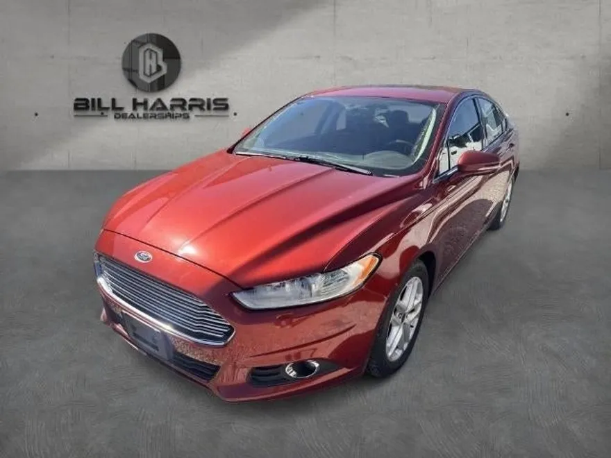 2014 Ford Fusion SE photo 1