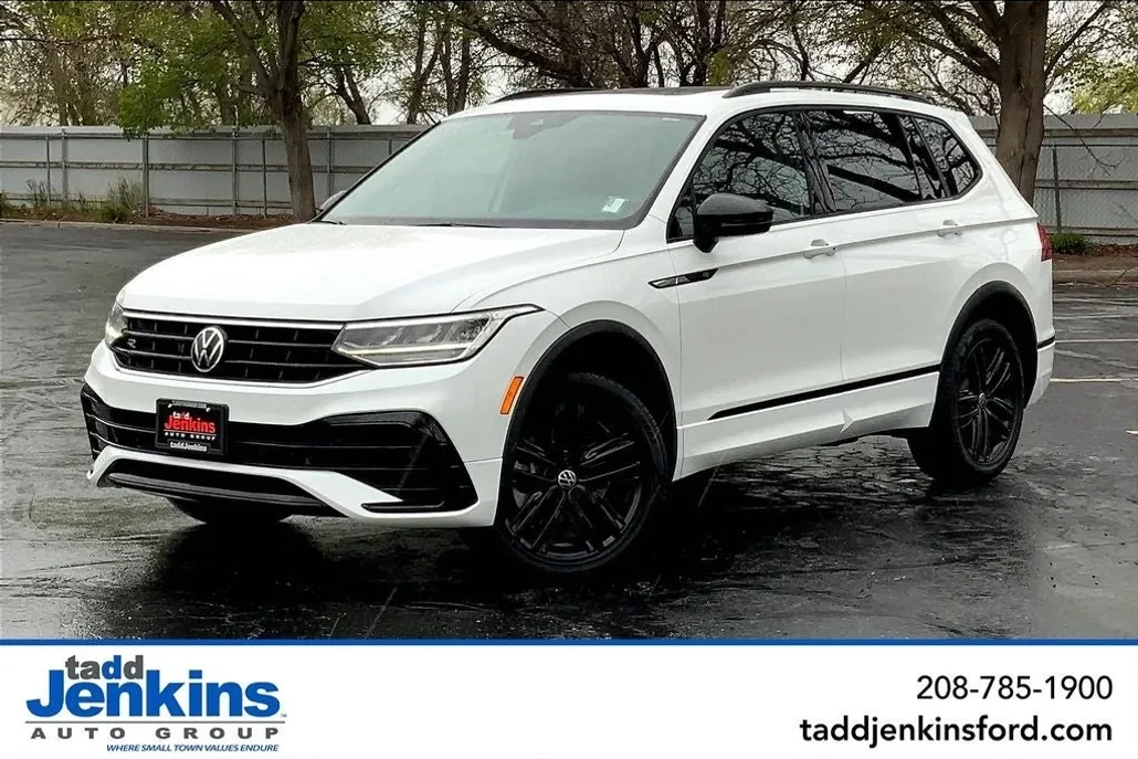 2022 Volkswagen Tiguan SE R-Line Black photo 1
