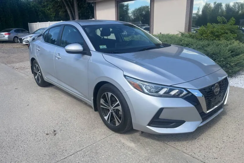 2021 Nissan Sentra SV photo 1