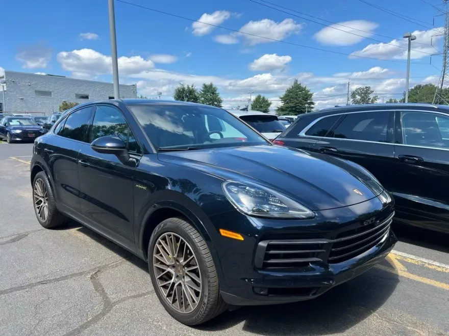 2023 Porsche Cayenne E-Hybrid Coupe Platinum Edition photo 1