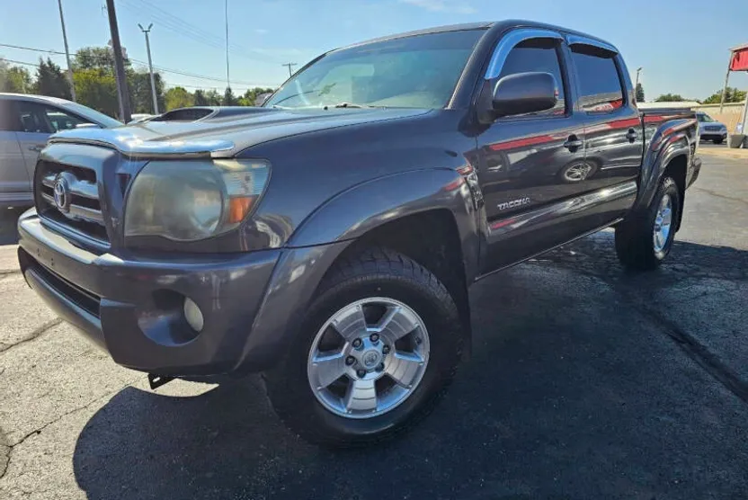 2009 Toyota Tacoma V6 photo 1