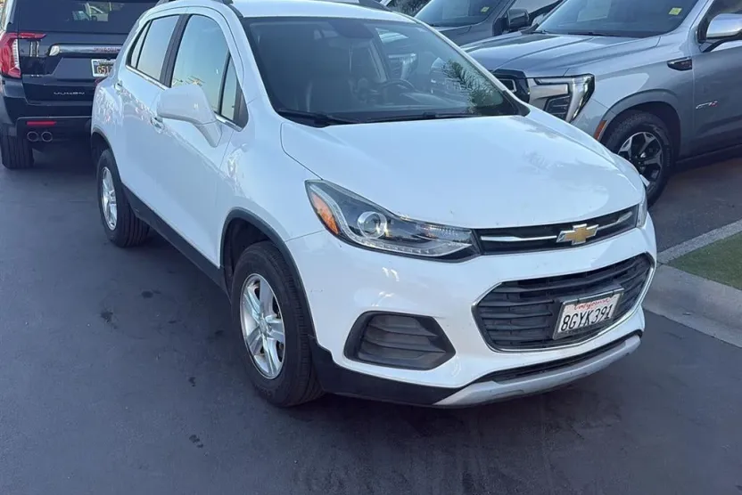 2018 Chevrolet Trax LT photo 1