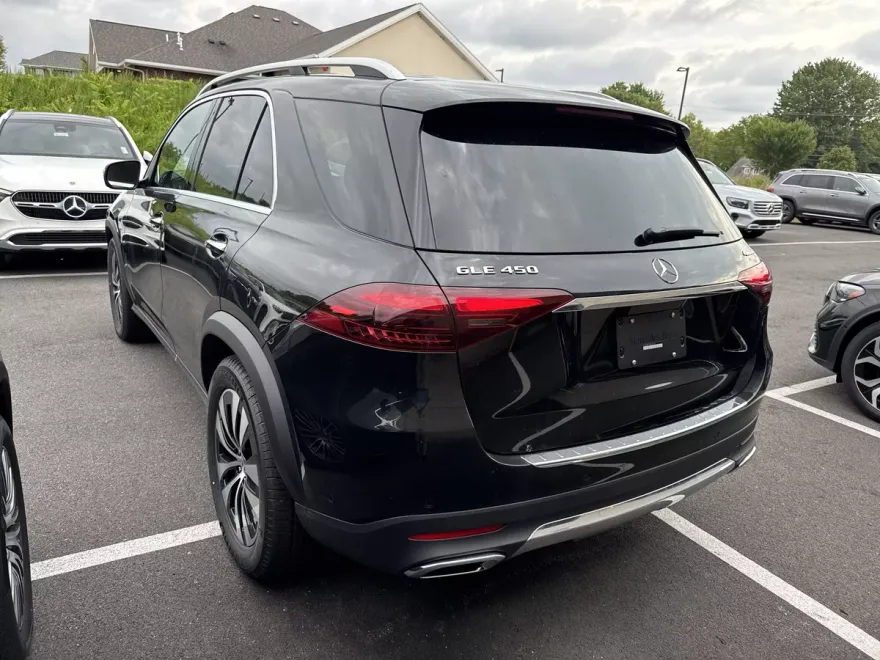 2025 Mercedes Benz GLE 450 4MATIC photo 1