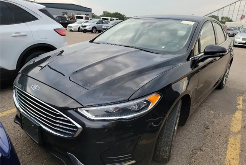2020 Ford Fusion SEL photo 1