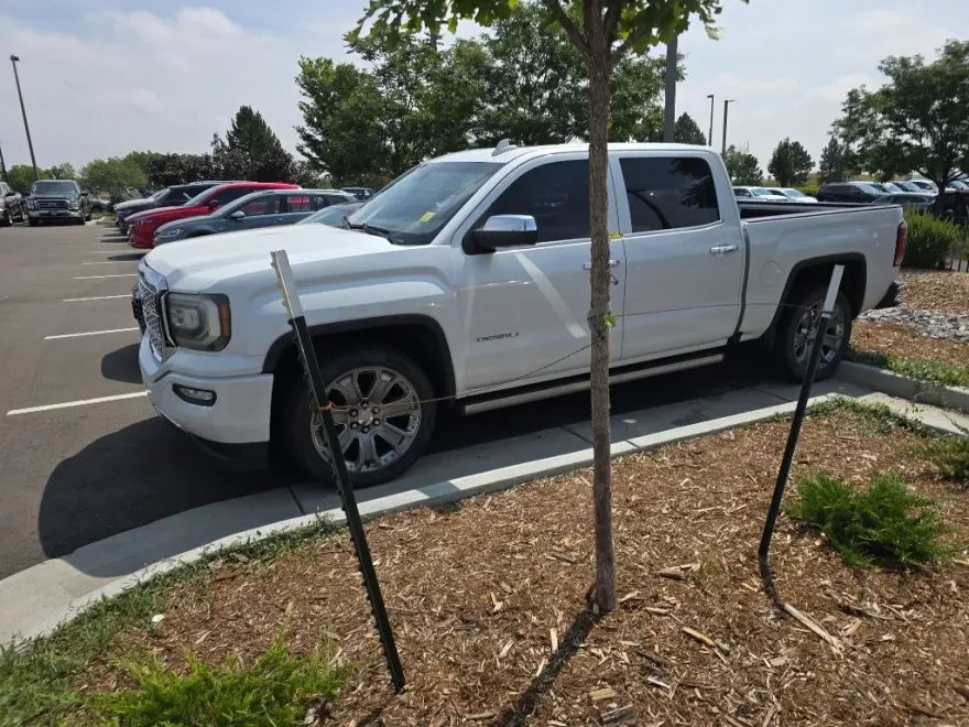 2016 Gmc Sierra 1500 Denali photo 1