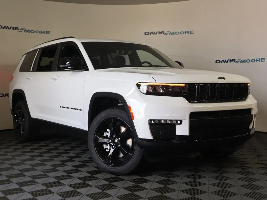 2025 Jeep Grand Cherokee Limited photo 1