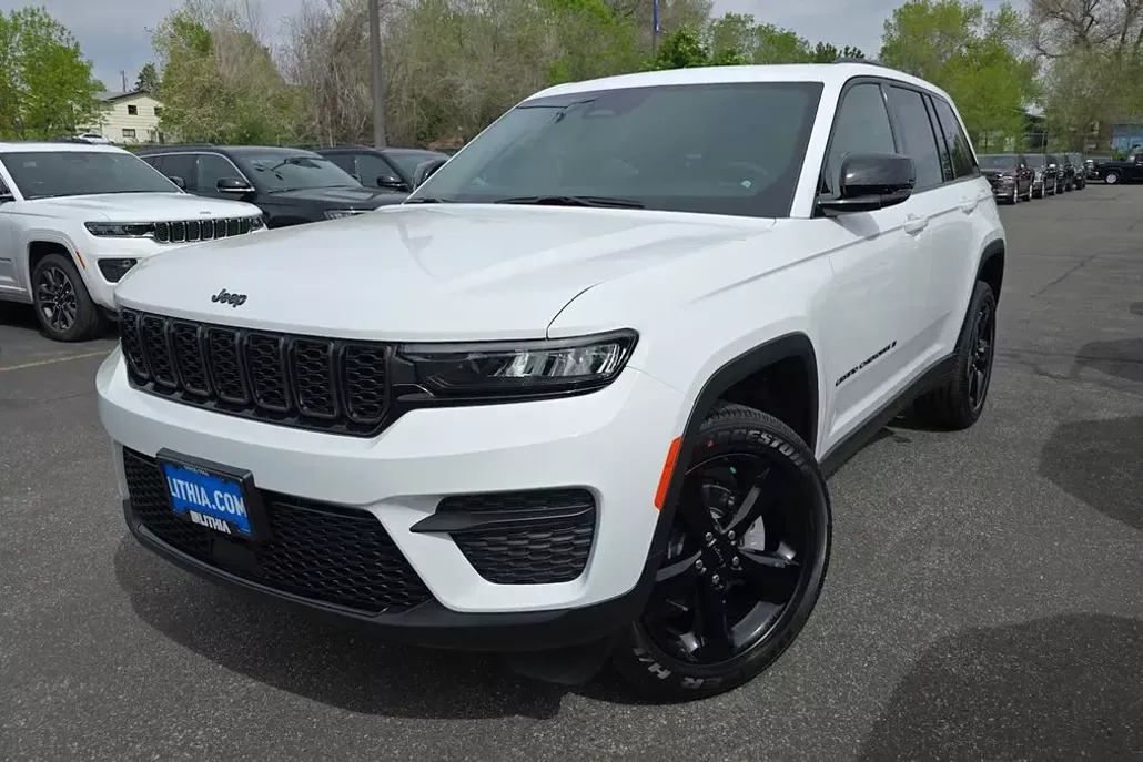 2025 Jeep Grand Cherokee Altitude X photo 1
