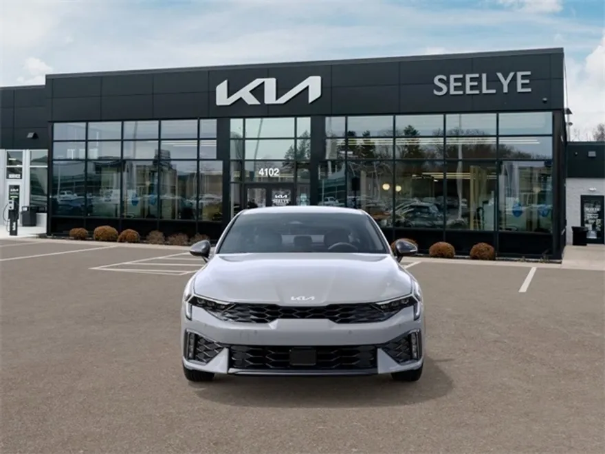 2026 Kia K5 GT-Line photo 1