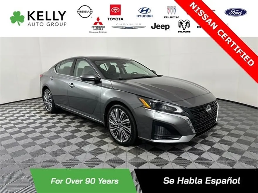 2023 Nissan Altima 2.5 SL photo 1