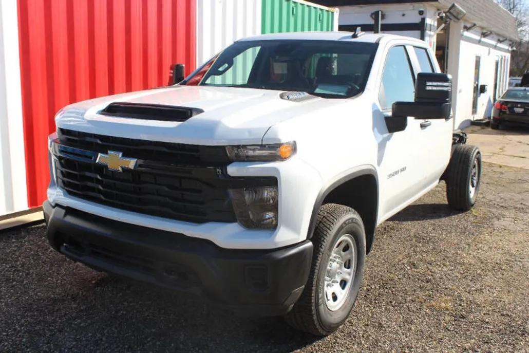 2024 Chevrolet Silverado 3500HD Work Truck photo 1