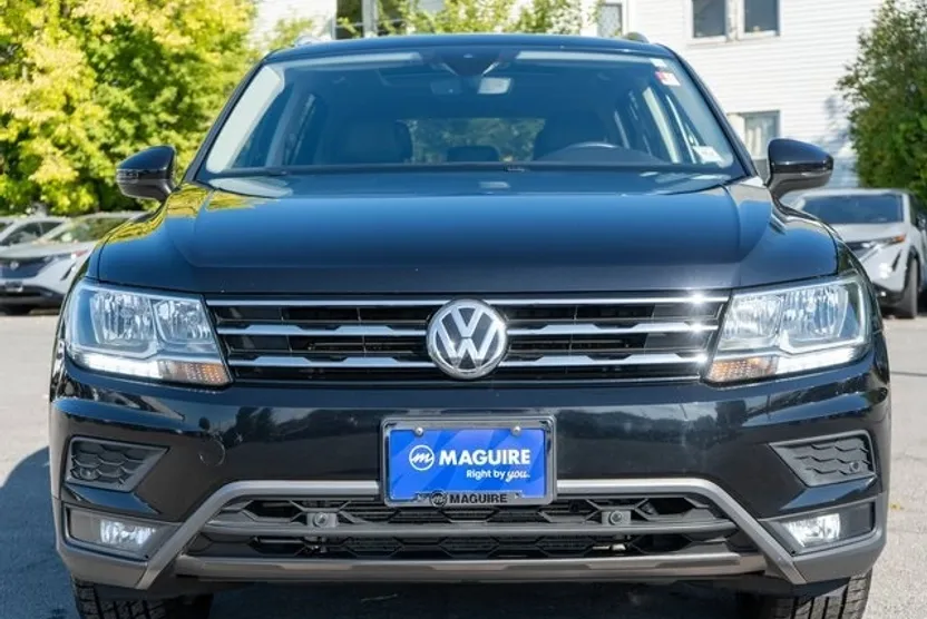 2020 Volkswagen Tiguan SEL photo 1