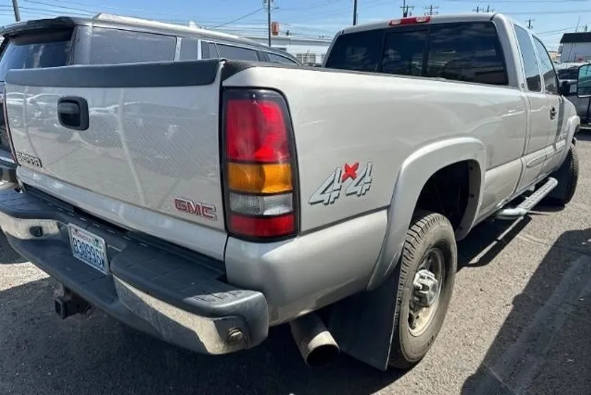 2006 Gmc Sierra SLT photo 1