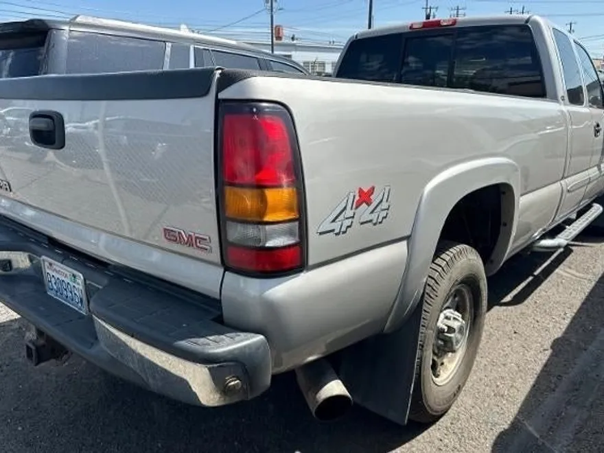 2006 Gmc Sierra SLT photo 1