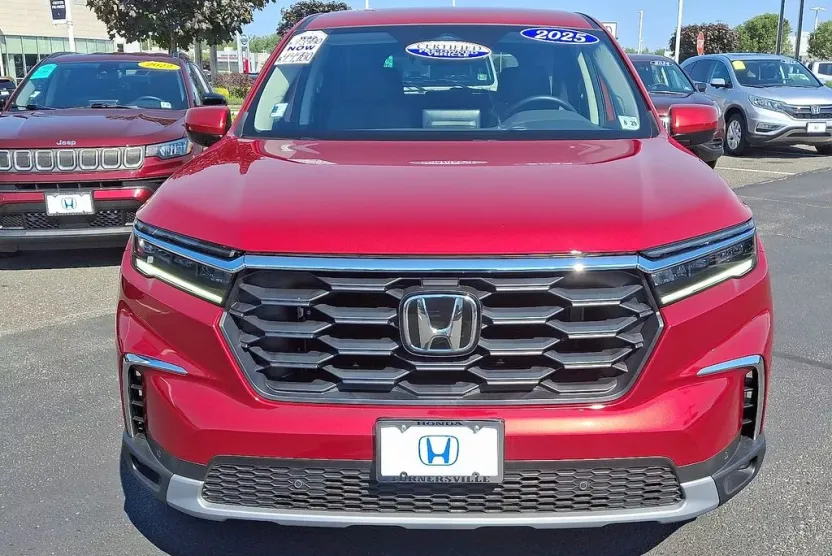 2025 Honda Pilot EX-L photo 1