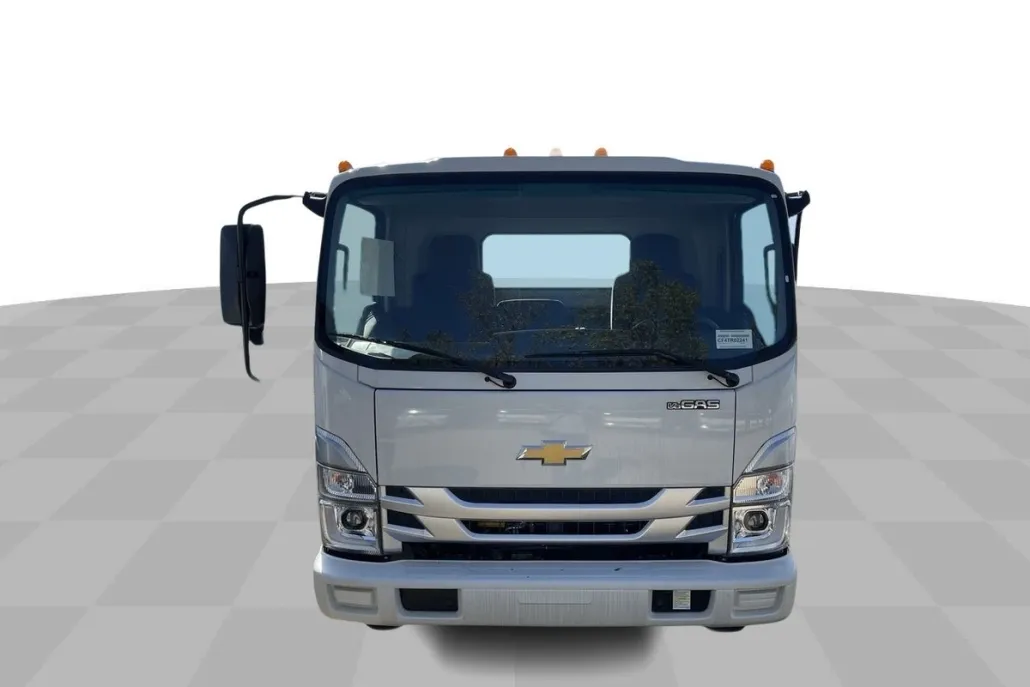 2024 Chevrolet Silverado photo 1