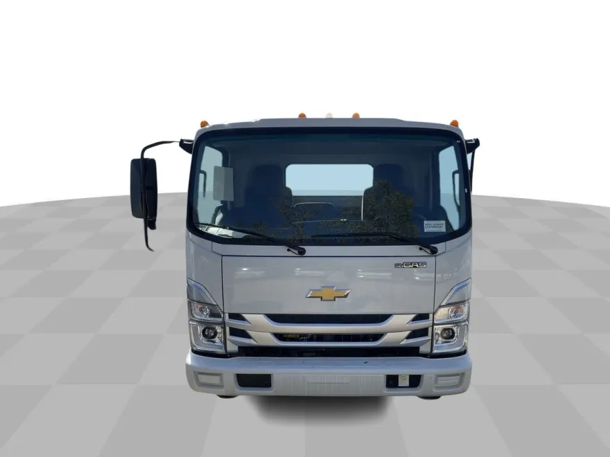 2024 Chevrolet Silverado photo 1