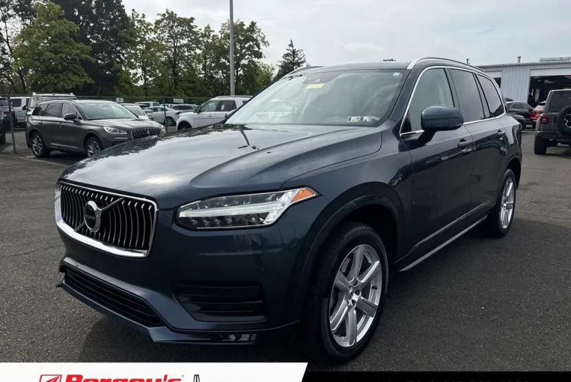 2020 Volvo XC90 Momentum T6 photo 1