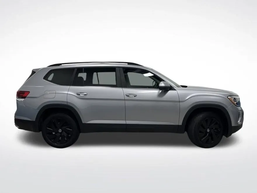 2024 Volkswagen Atlas SE Technology photo 1