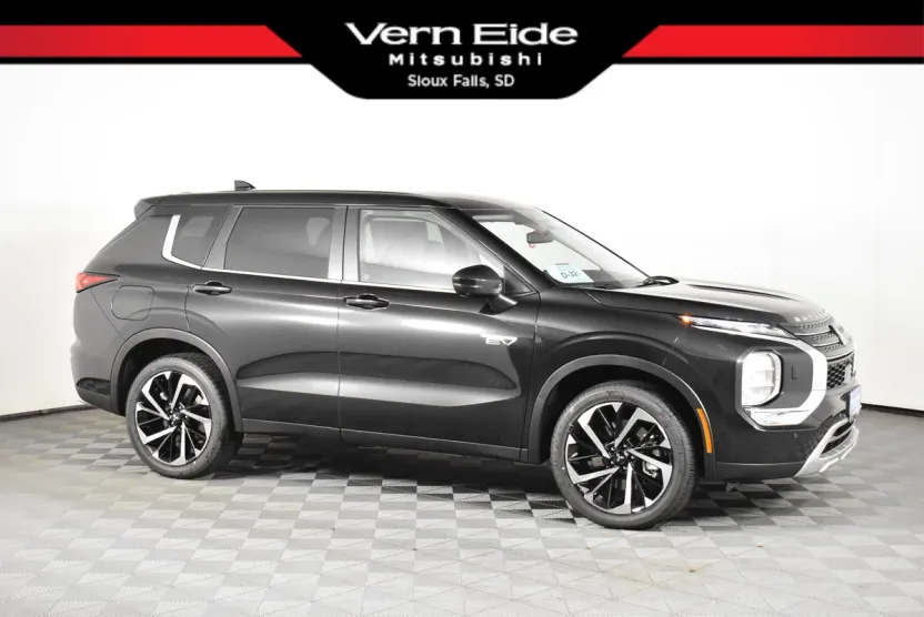 2025 Mitsubishi Outlander PHEV SE photo 1