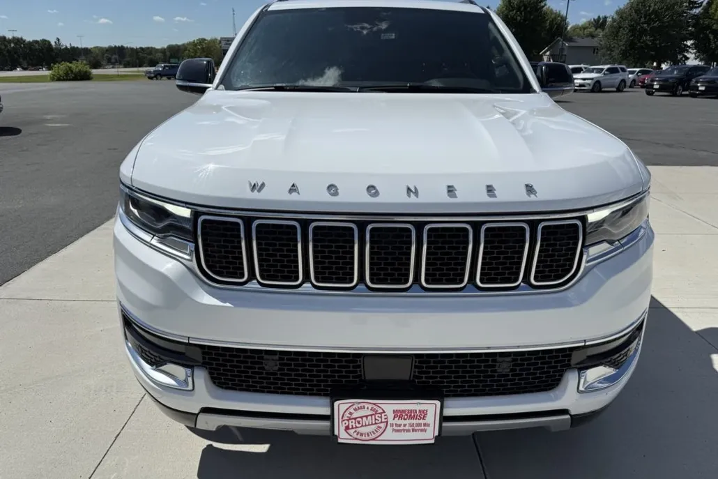 2024 Jeep Wagoneer Series II photo 1