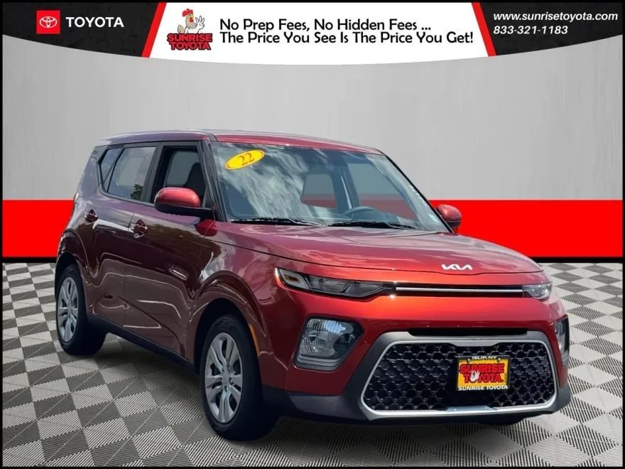 2022 Kia Soul LX photo 1
