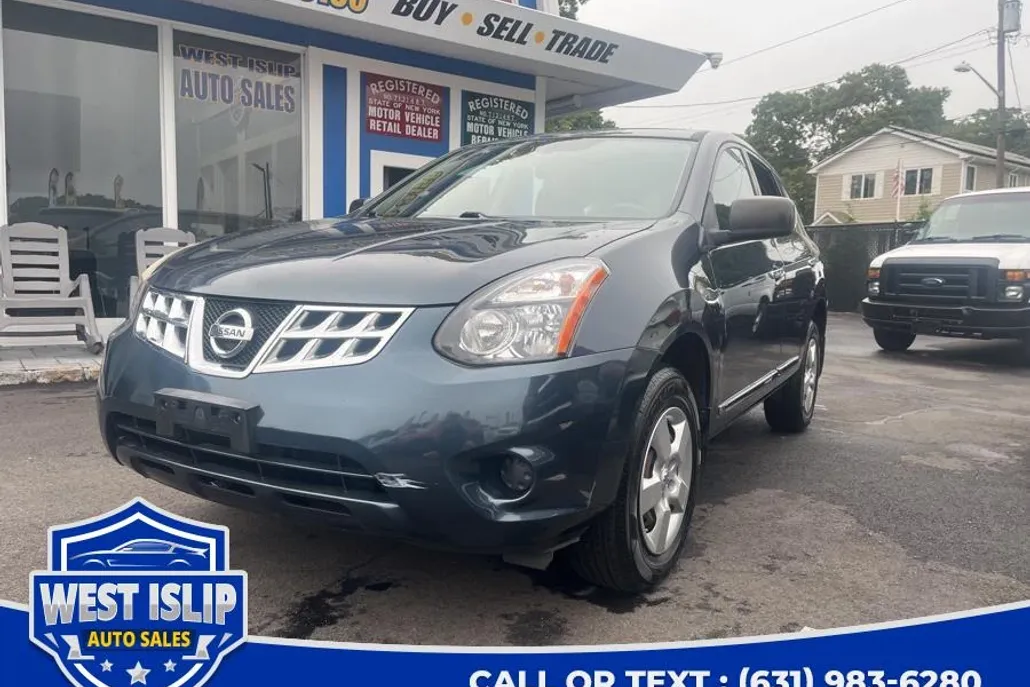 2014 Nissan Rogue Select photo 1