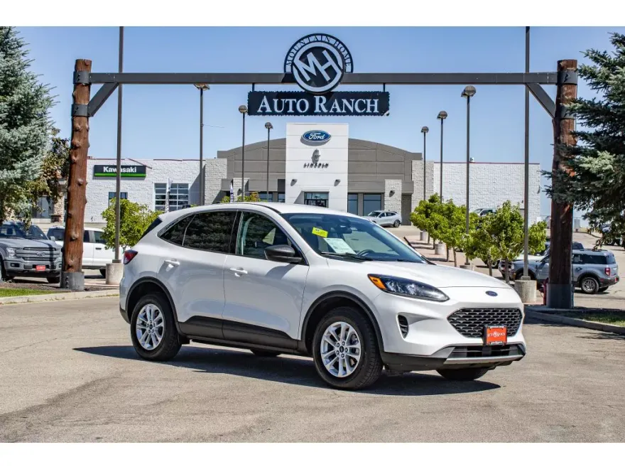 2022 Ford Escape SE photo 1