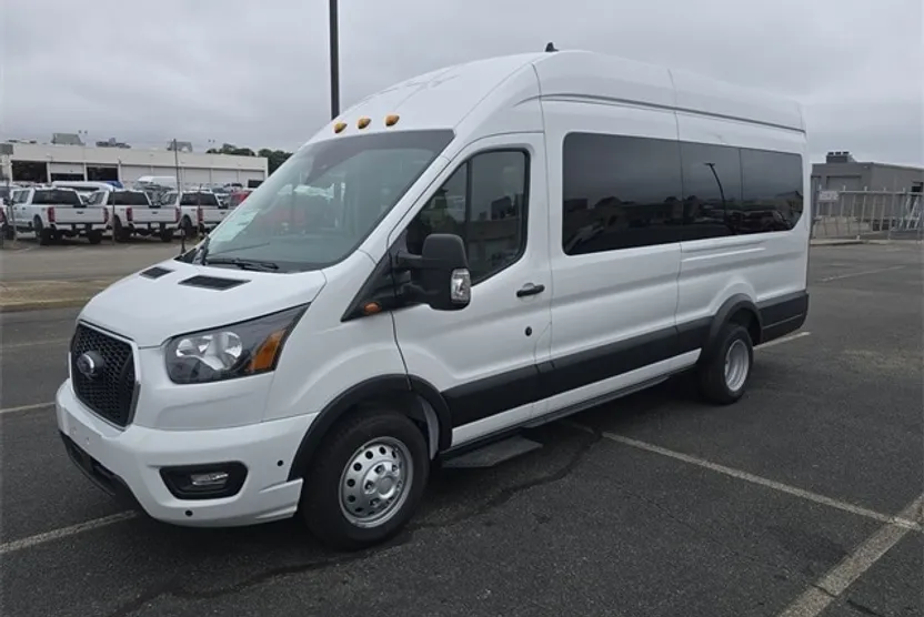 2025 Ford Transit photo 1