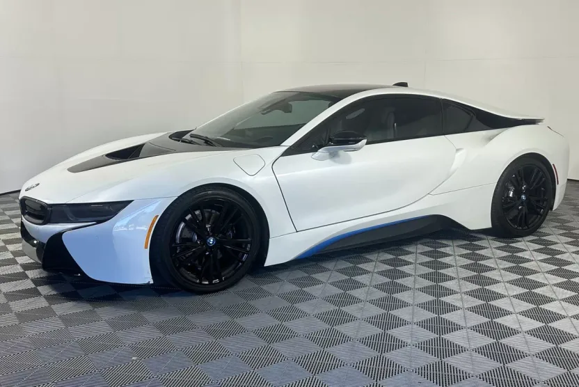 2015 Bmw i8 8-Series photo 1