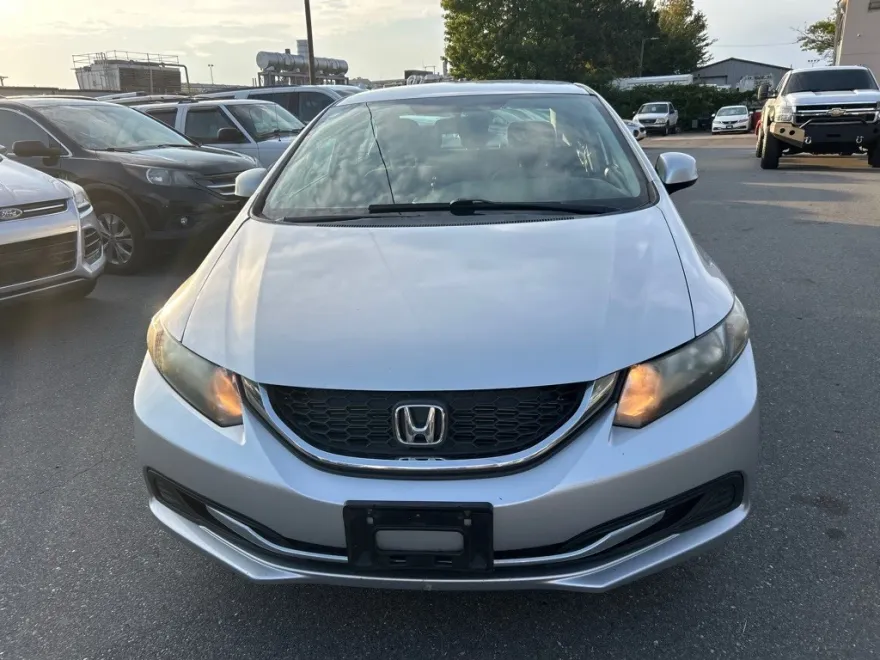 2013 Honda Civic LX photo 1