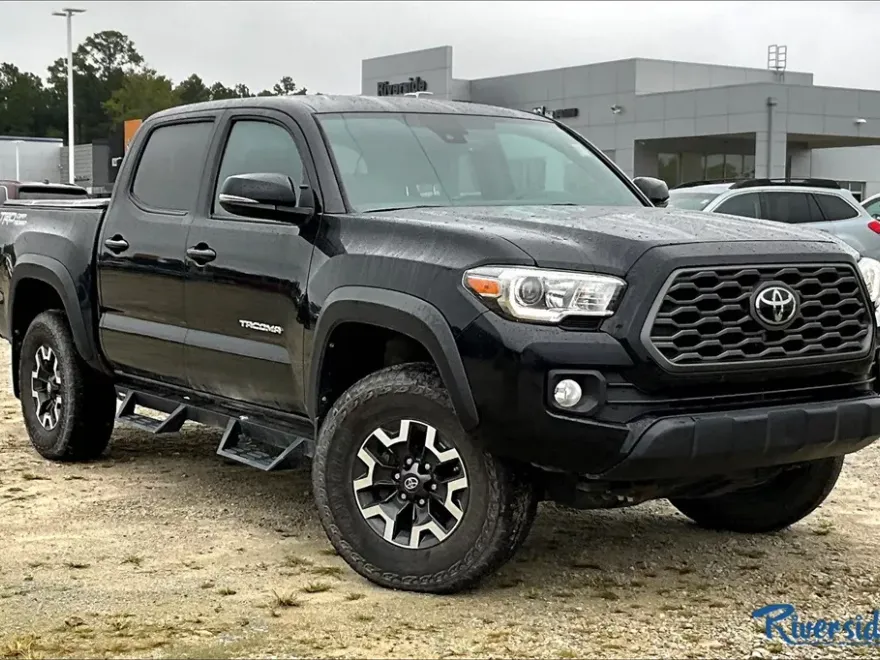 2022 Toyota Tacoma TRD Off-Road photo 1