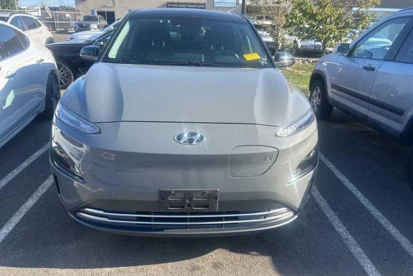 2023 Hyundai Kona Electric SE photo 1