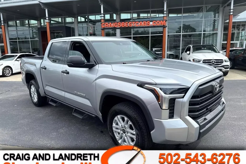 2022 Toyota Tundra SR5 photo 1