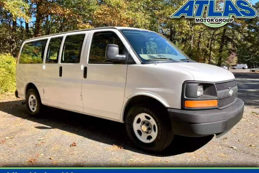 2007 Chevrolet Express 1500 Cargo photo 1