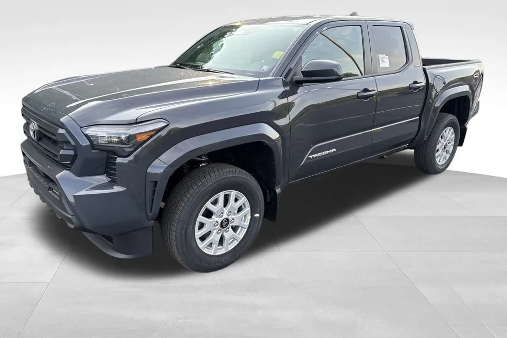 2025 Toyota Tacoma SR5 4x4 Double Cab photo 1