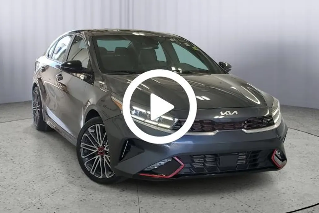 2023 Kia Forte GT photo 1