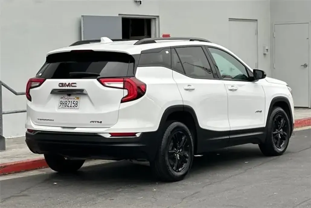 2023 Gmc Terrain AT4 photo 1