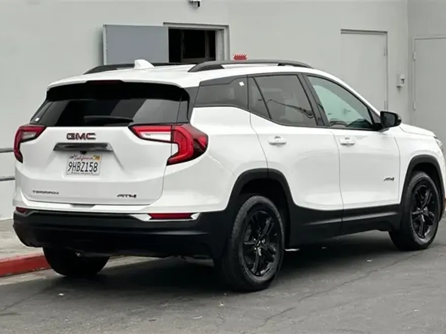 2023 Gmc Terrain AT4 photo 1