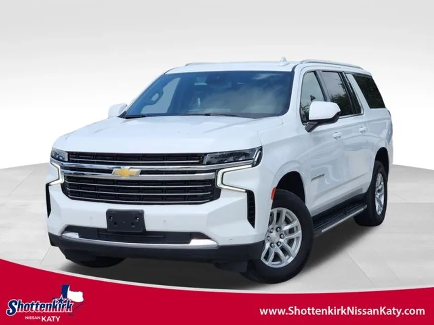 2023 Chevrolet Suburban LT photo 1