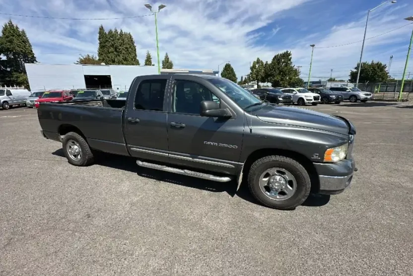 2003 Dodge Ram SLT photo 1