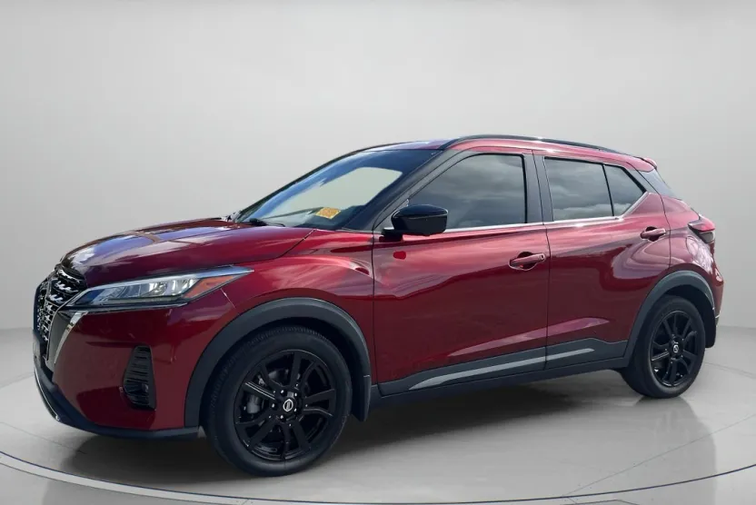 2021 Nissan Kicks SR photo 1