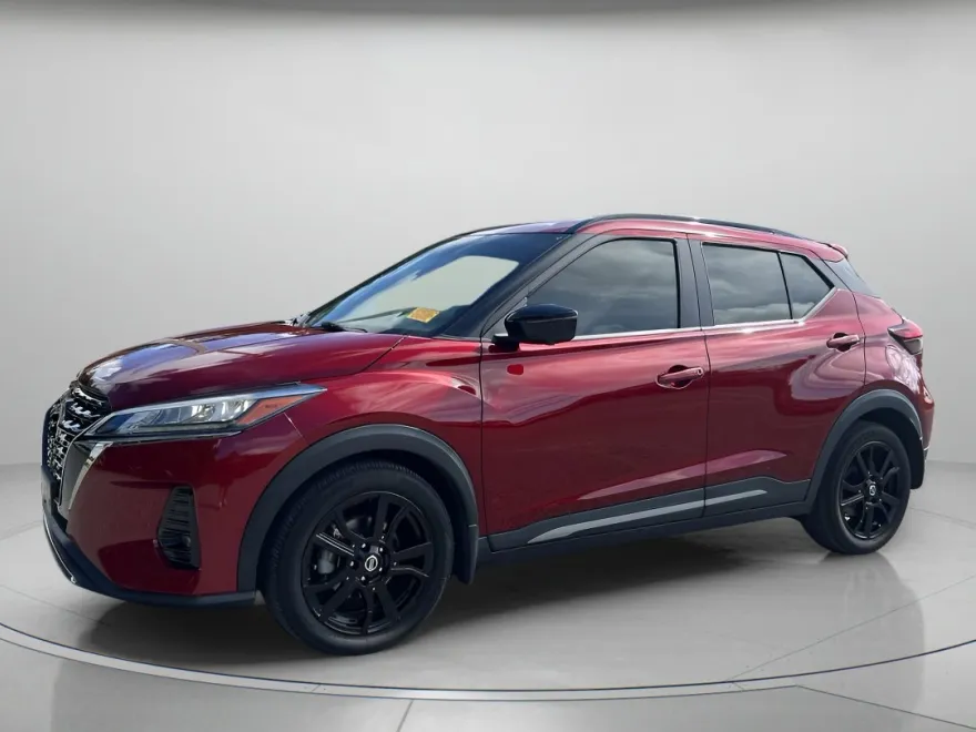 2021 Nissan Kicks SR photo 1