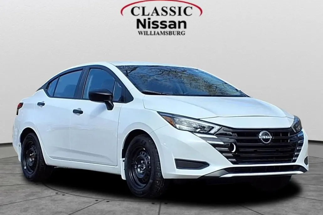 2025 Nissan Versa S photo 1